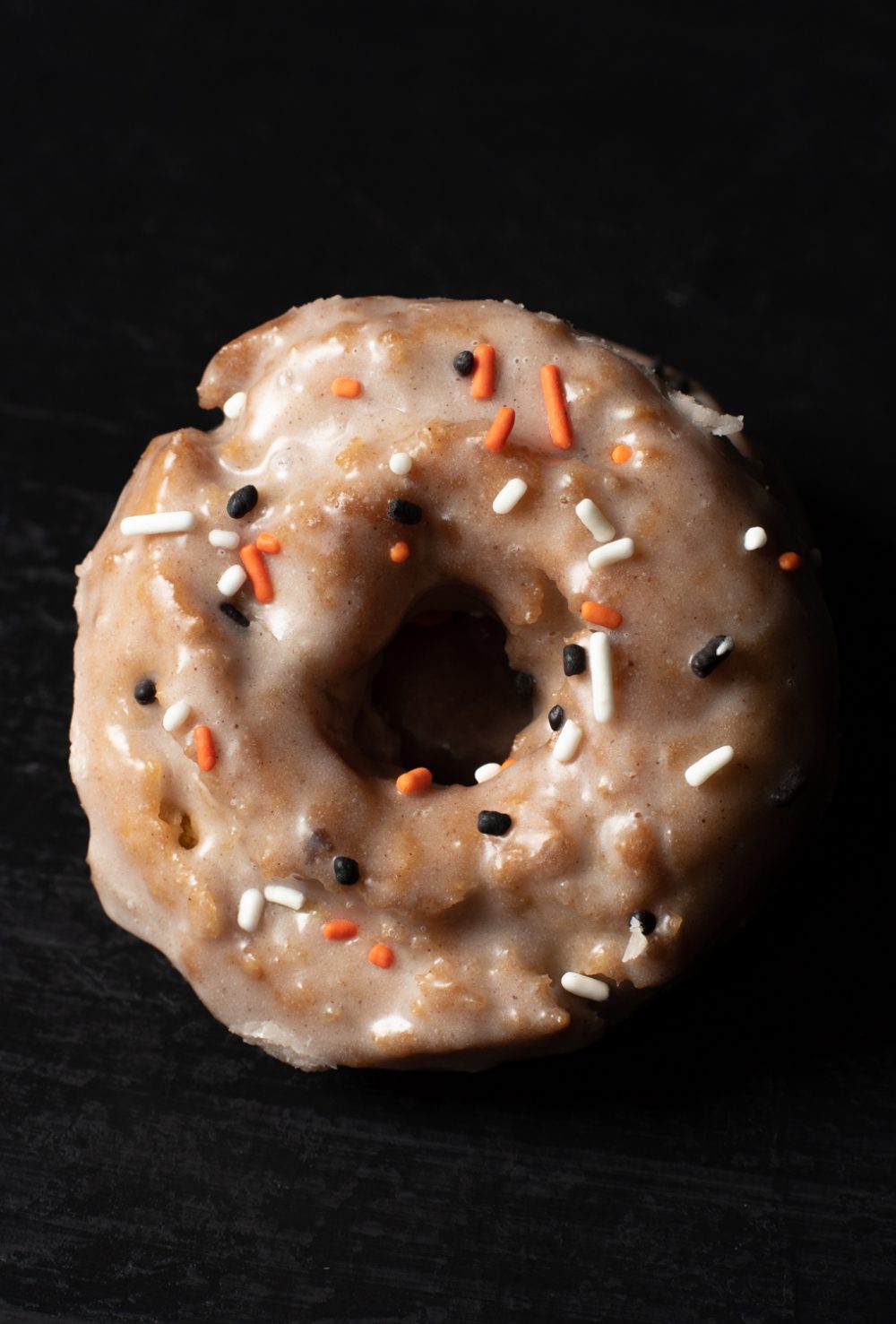 Vegan Pumpkin Spice Doughnuts