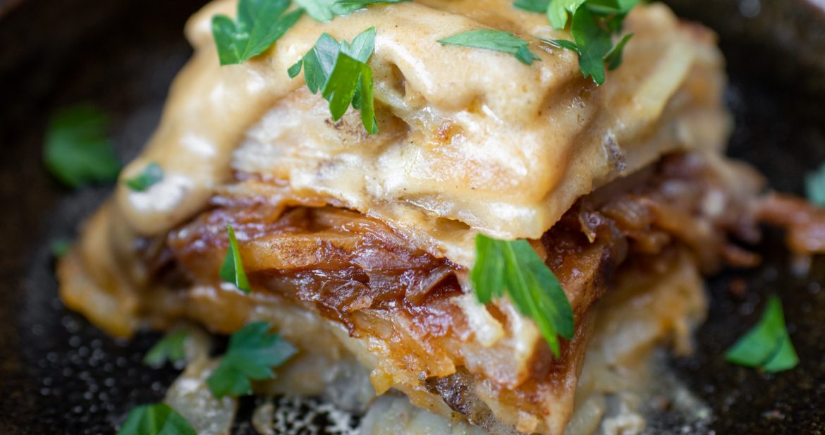 Scalloped Potatoes With Caramelized Onions Perfect For Thanksgiving